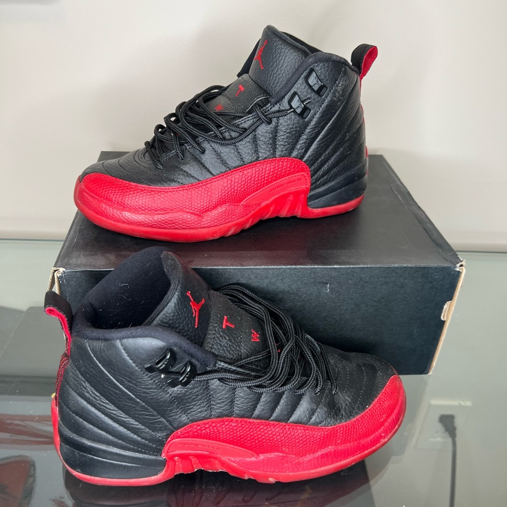 Jordan 12 flu game size 6y